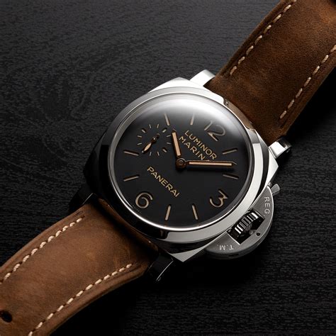 Panerai luminor marina watch